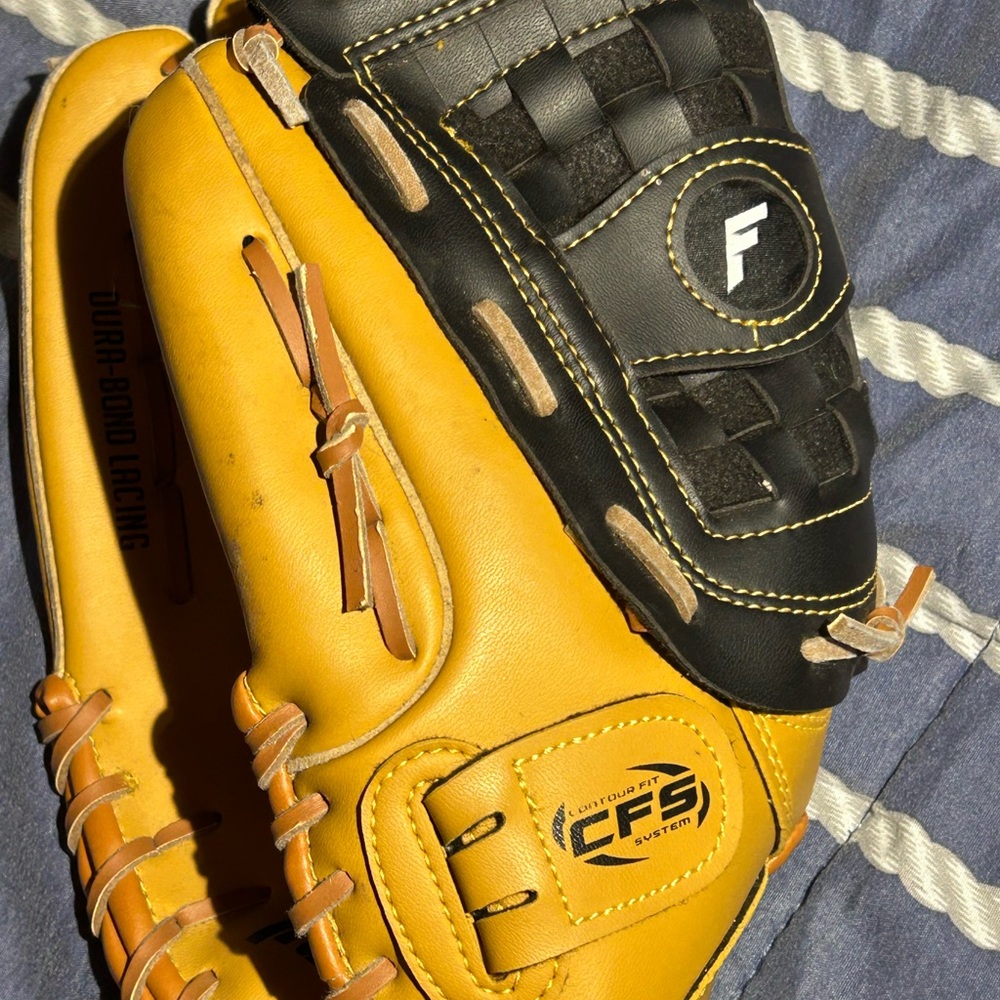 Franklin Fieldmaster 12.5” Baseball Glove